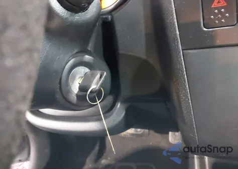 2007 Nissan Versa 1.8S z USA, uszkodzony, nr VIN 3N1BC13E47L373748